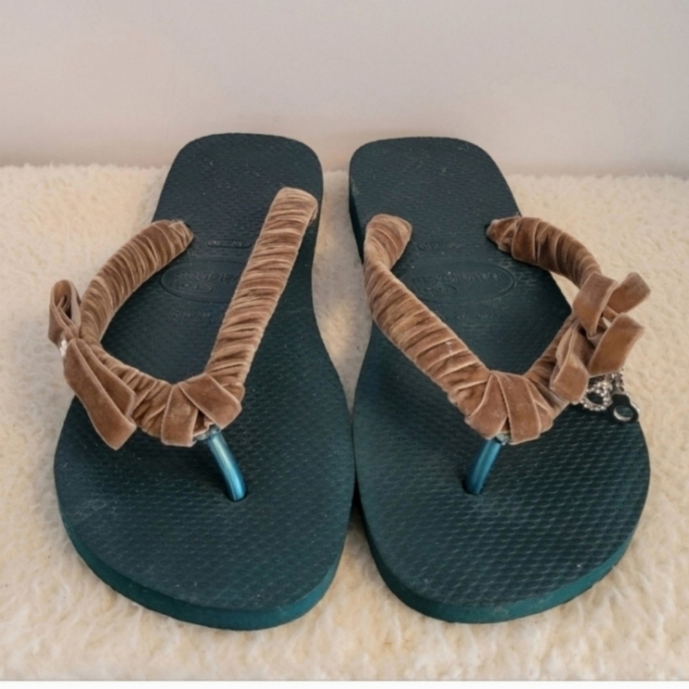 HAVAIANAS Green Tan Flip Flop Thong Sandals Size 7/8 - Picture 2 of 10